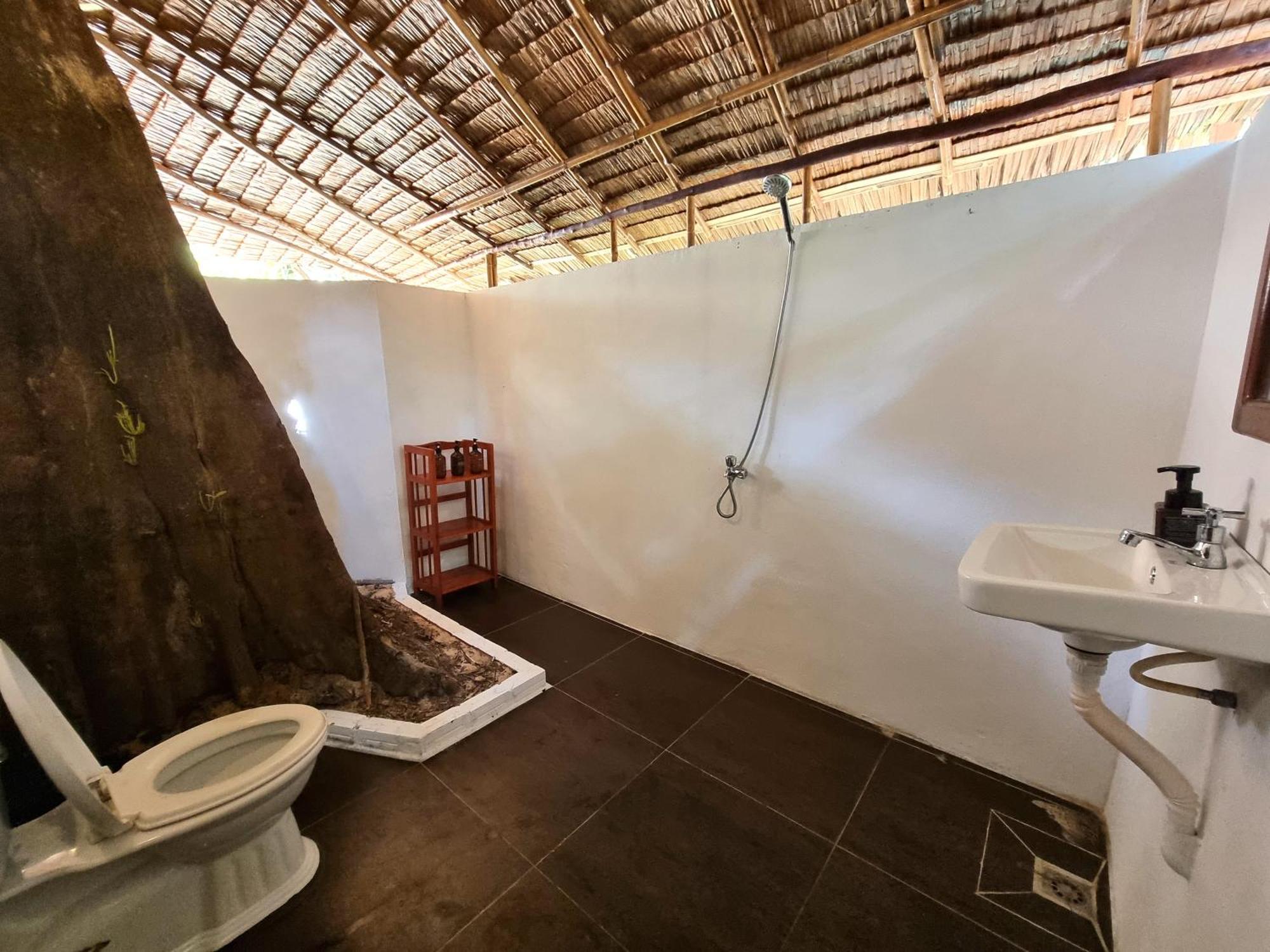 Sunboo Beach Bungalows Ko Rong Sanloem Eksteriør bilde