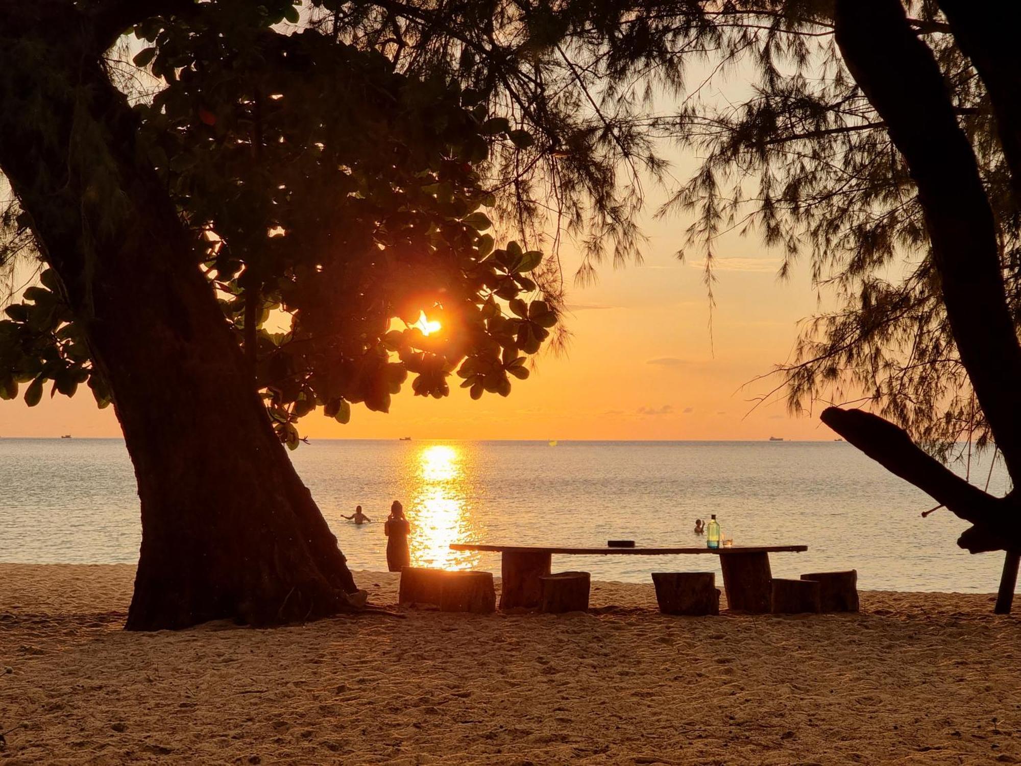 Sunboo Beach Bungalows Ko Rong Sanloem Eksteriør bilde